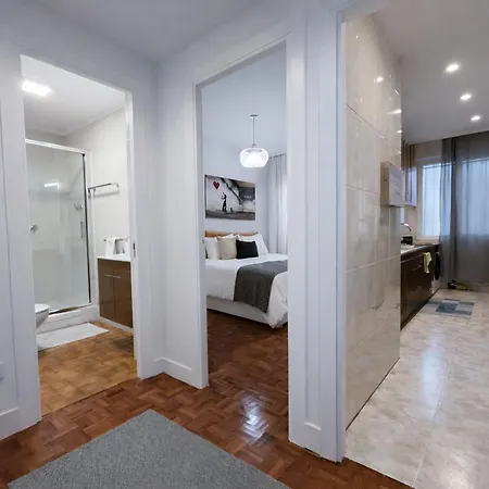 Piso Luminoso, Amplio Y Tranquilo En Casco Viejo Bilbau